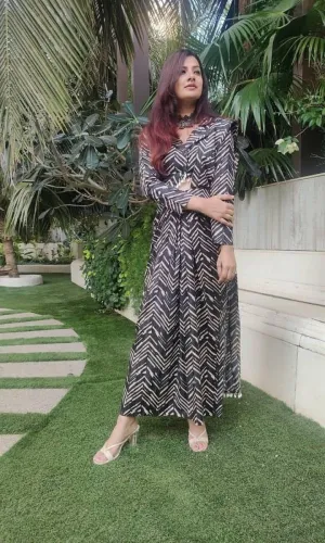 Black Shell Skirt Sari - Two Piece Set