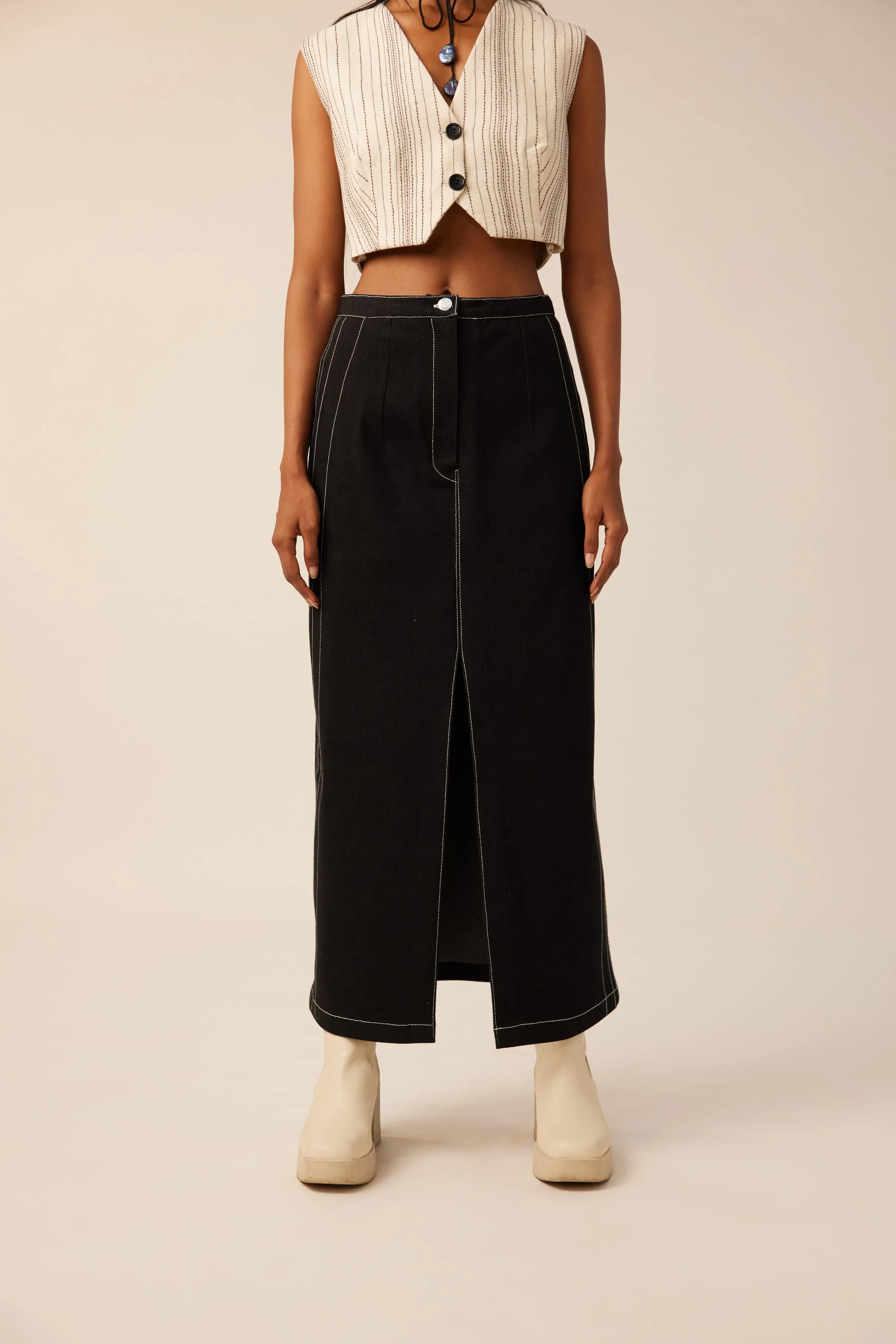 Ebony edge denim skirt