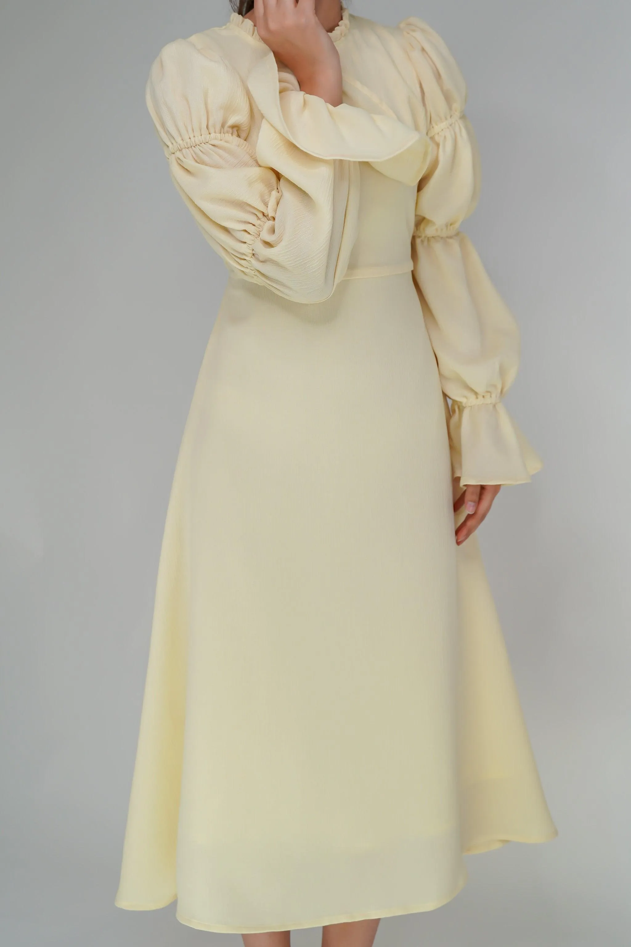 Samara Pale Yellow Puff Sleeves Midi Dress