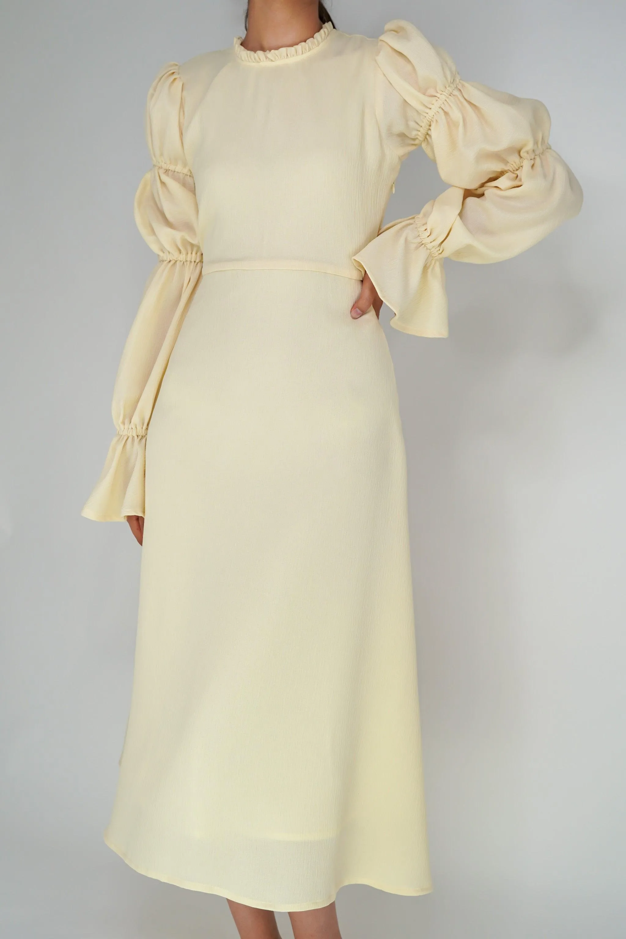 Samara Pale Yellow Puff Sleeves Midi Dress